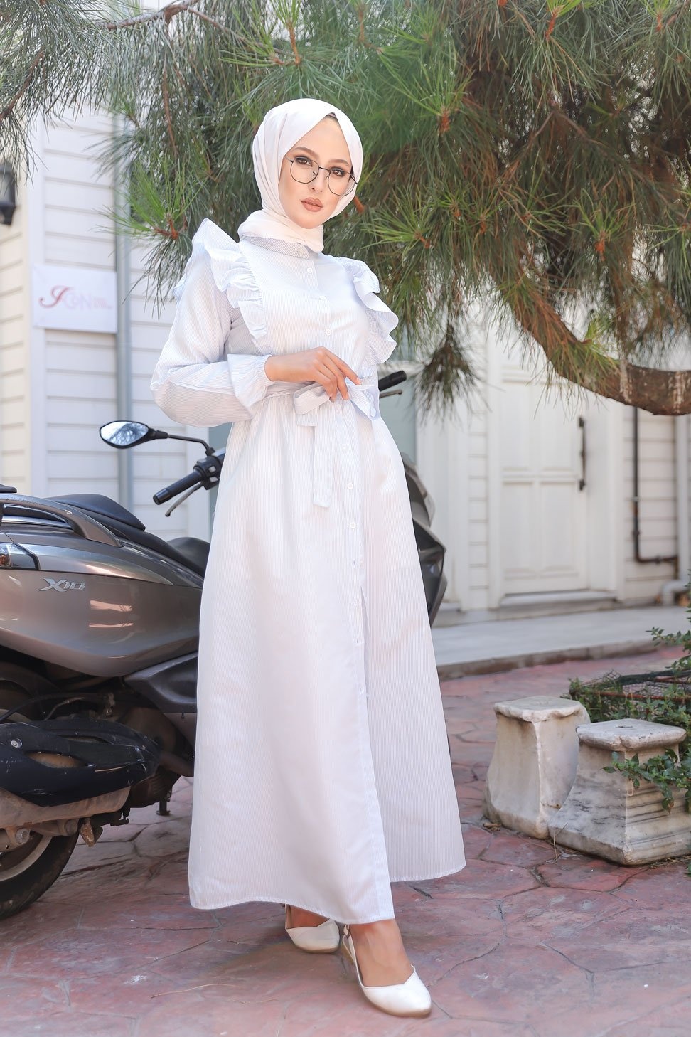 Robe de soirée pour femme (Tenue style chic pour hijab) - Couleur