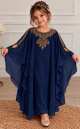 Robe de Cérémonie Fille en Mousseline Brodées Dorées & Manches Papillon - Modèle Princess - Bleu Nuit Robe de Cérémonie Fille en Mousseline Brodées Dorées & Manches Papillon - Modèle Princess - Bleu Nuit